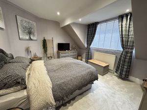 Photo 16- click for photo gallery